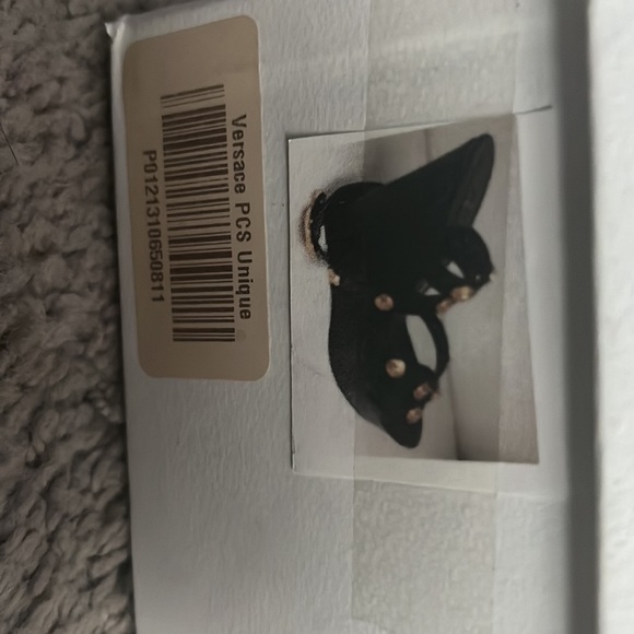 Beautiful Versace platform heels - Picture 4 of 4